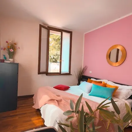 Ponte Pietra Free Parking Ac For 5 Guests 아파트